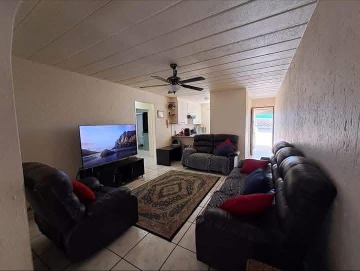To Let 2 Bedroom Property for Rent in Oakdene Gauteng
