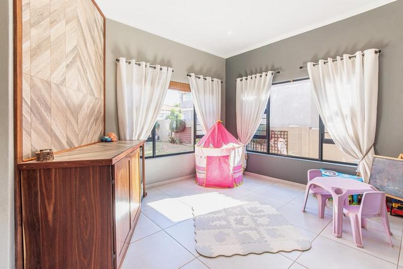 3 Bedroom Property for Sale in Willowbrook Gauteng