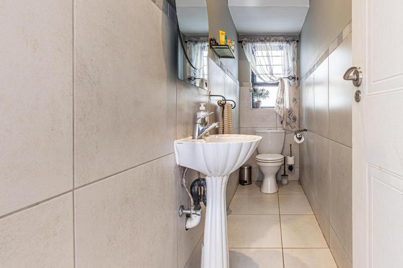 3 Bedroom Property for Sale in Willowbrook Gauteng