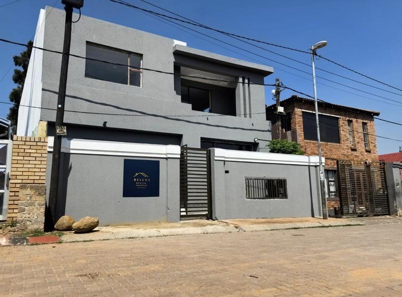 To Let 8 Bedroom Property for Rent in Klipspruit Gauteng