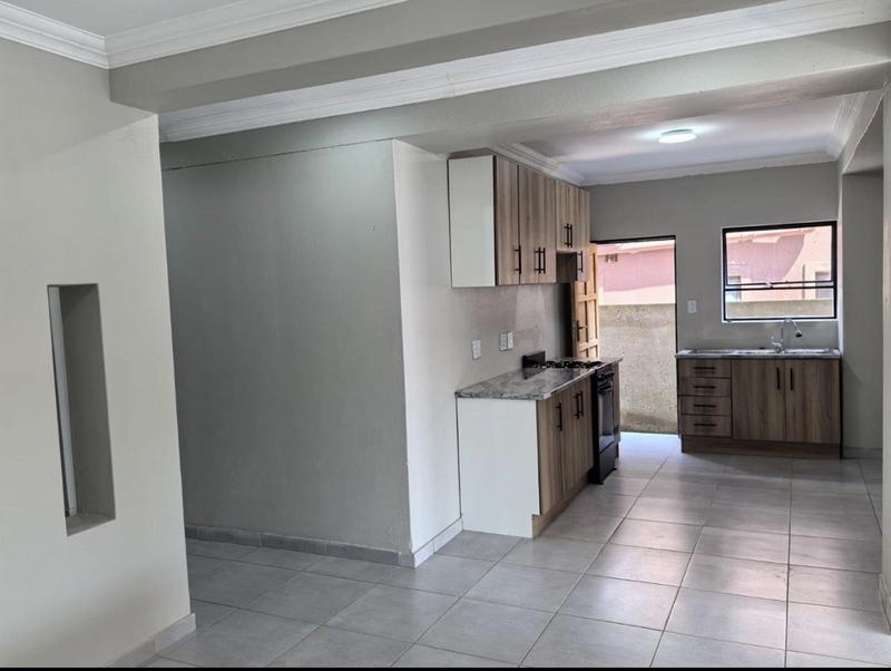 To Let 8 Bedroom Property for Rent in Klipspruit Gauteng