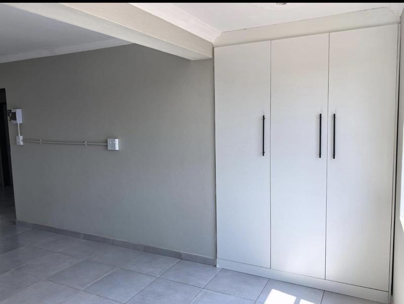 To Let 8 Bedroom Property for Rent in Klipspruit Gauteng