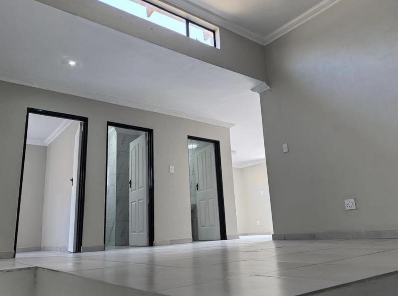 To Let 8 Bedroom Property for Rent in Klipspruit Gauteng