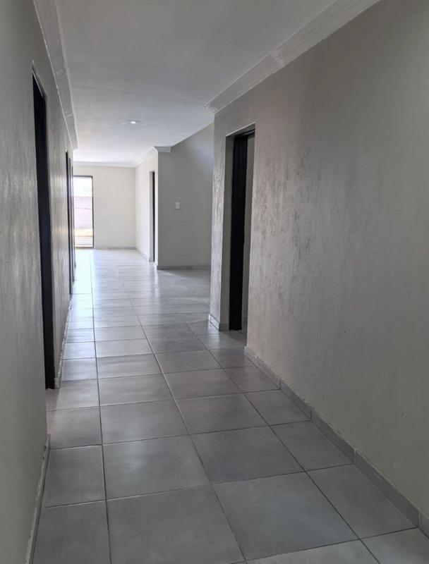 To Let 8 Bedroom Property for Rent in Klipspruit Gauteng
