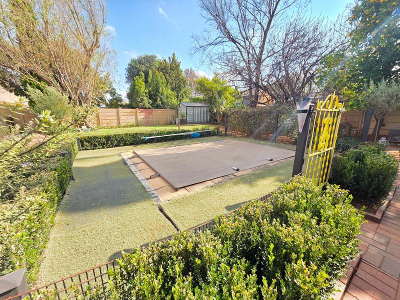 5 Bedroom Property for Sale in Golf Park Gauteng
