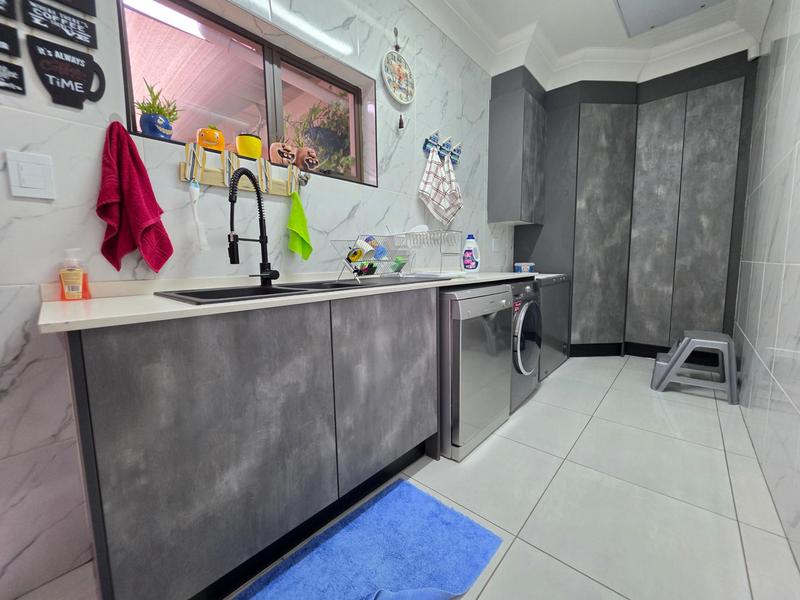 3 Bedroom Property for Sale in New Redruth Gauteng