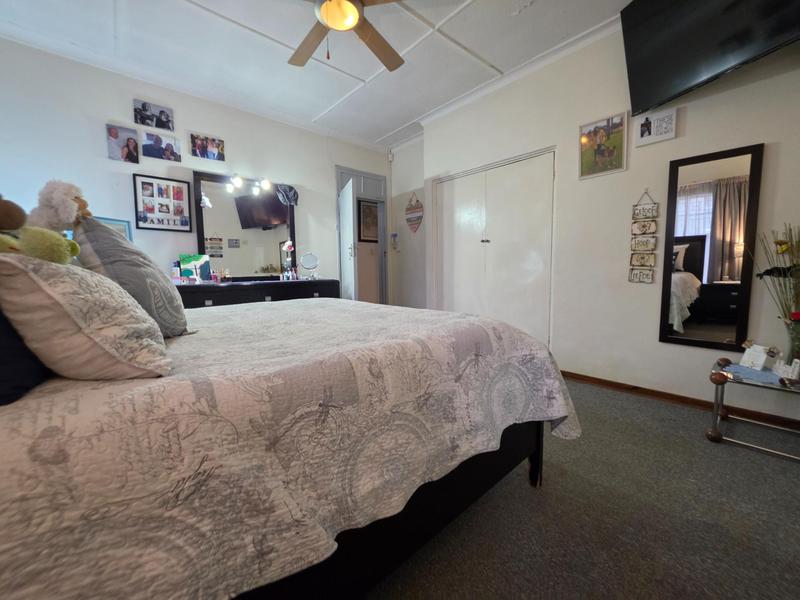 3 Bedroom Property for Sale in New Redruth Gauteng
