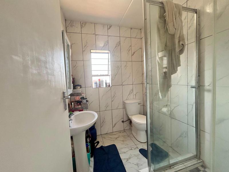 2 Bedroom Property for Sale in Dalpark Gauteng