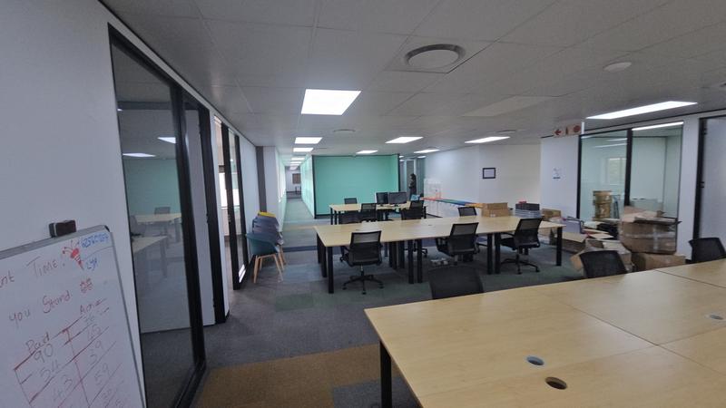 To Let Commercial Property for Rent in Vorna Valley Gauteng