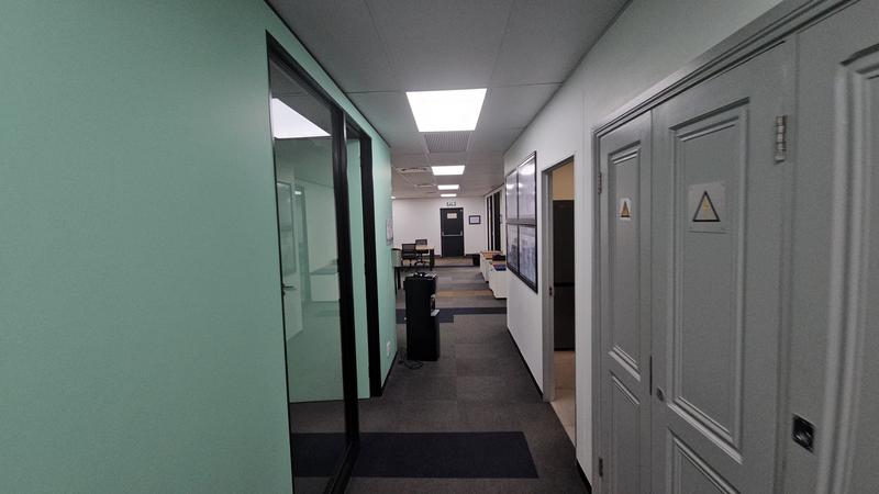 To Let Commercial Property for Rent in Vorna Valley Gauteng
