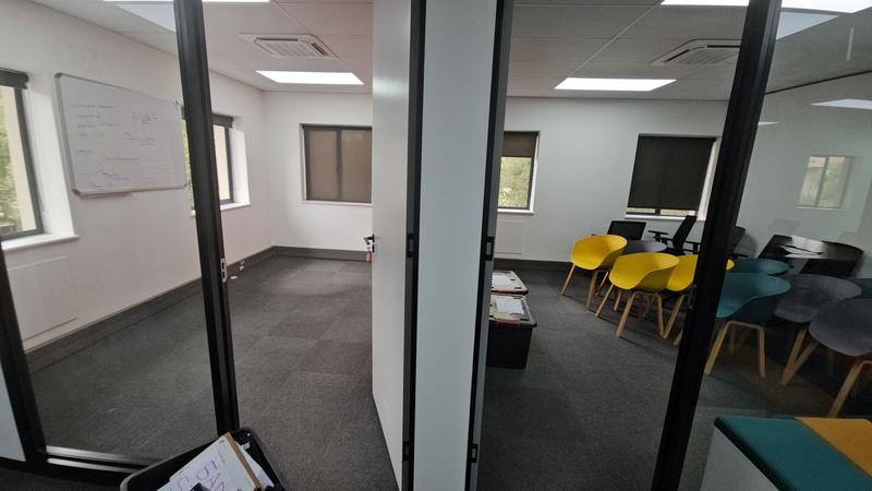 To Let Commercial Property for Rent in Vorna Valley Gauteng