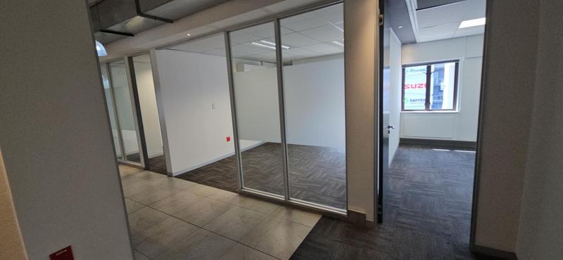 To Let Commercial Property for Rent in Vorna Valley Gauteng