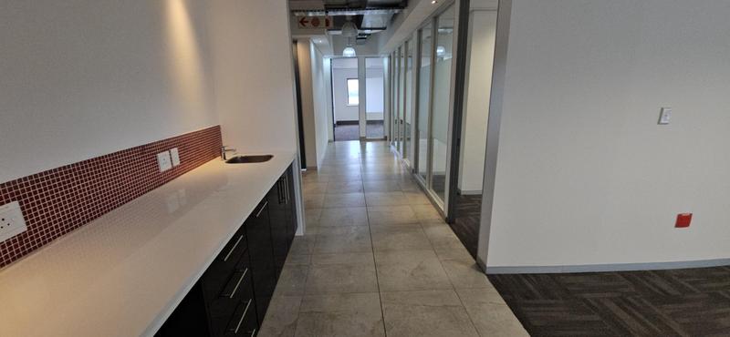 To Let Commercial Property for Rent in Vorna Valley Gauteng