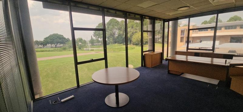 To Let Commercial Property for Rent in Randjespark Gauteng