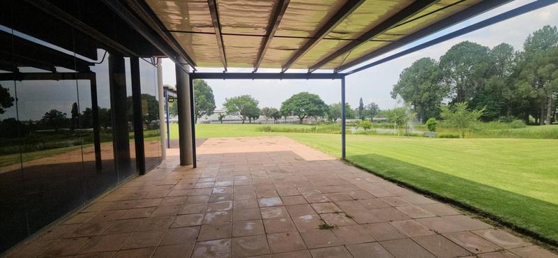To Let Commercial Property for Rent in Randjespark Gauteng