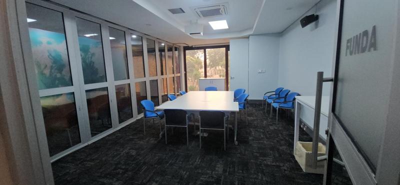 To Let Commercial Property for Rent in Randjespark Gauteng