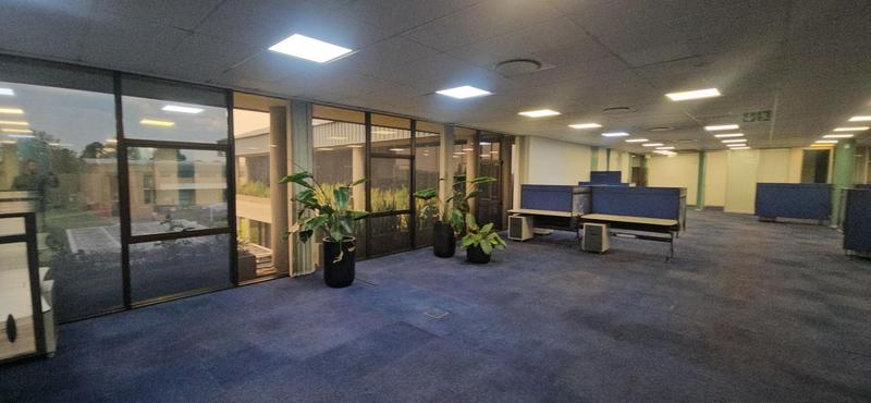 To Let Commercial Property for Rent in Randjespark Gauteng