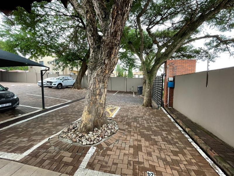 Commercial Property for Sale in Eldoraigne Gauteng