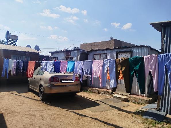 1 Bedroom Property for Sale in Olievenhoutbosch Gauteng