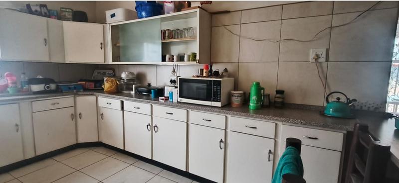 3 Bedroom Property for Sale in Mountain View Gauteng