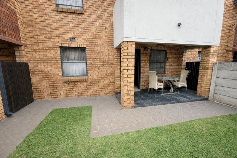 2 Bedroom Property for Sale in Montana Tuine Gauteng