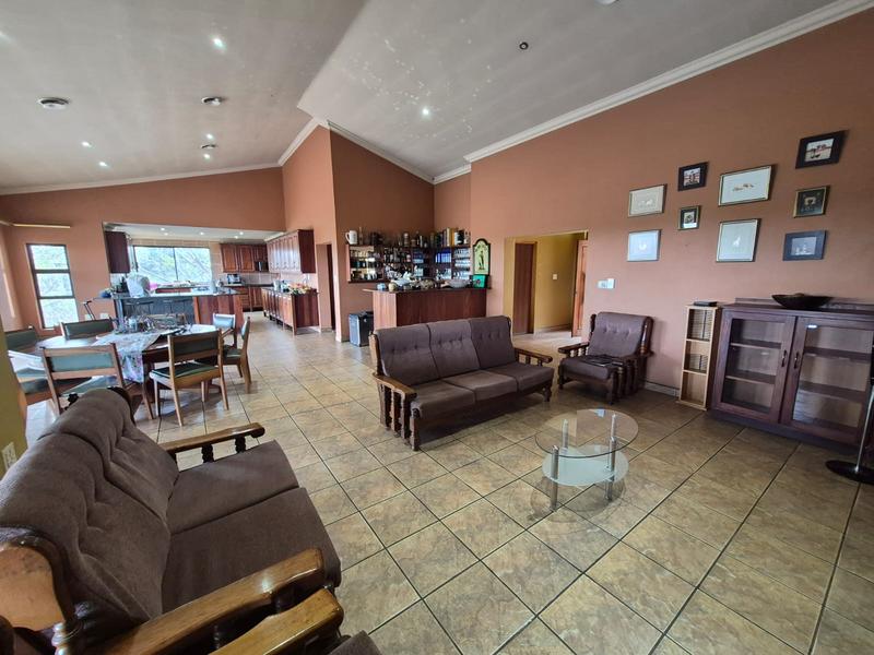 5 Bedroom Property for Sale in Cornwall Hill Gauteng