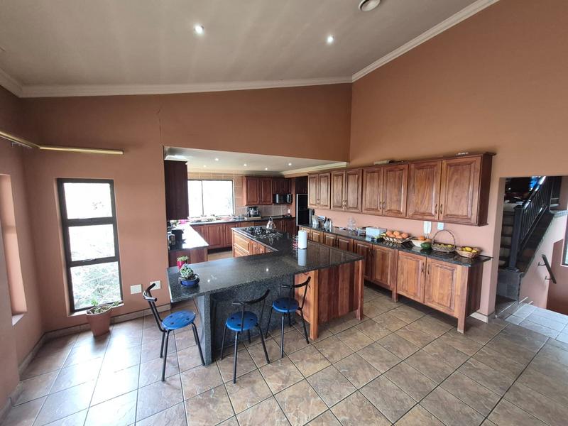 5 Bedroom Property for Sale in Cornwall Hill Gauteng
