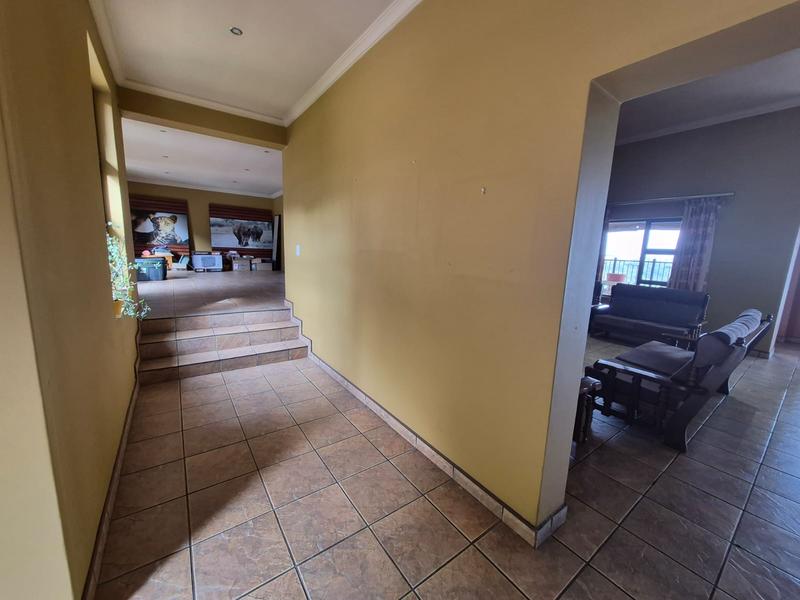 5 Bedroom Property for Sale in Cornwall Hill Gauteng