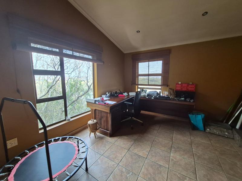 5 Bedroom Property for Sale in Cornwall Hill Gauteng