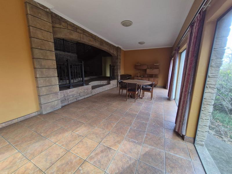 5 Bedroom Property for Sale in Cornwall Hill Gauteng