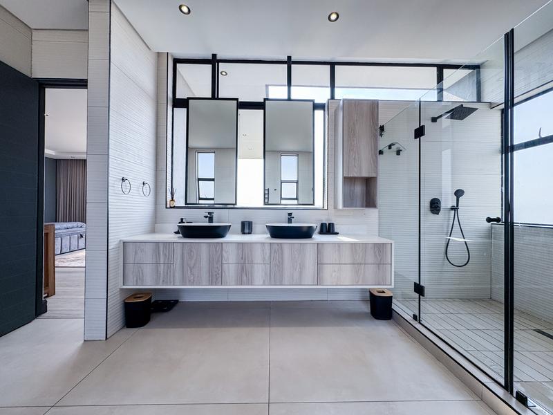 4 Bedroom Property for Sale in Midstream Ridge Gauteng