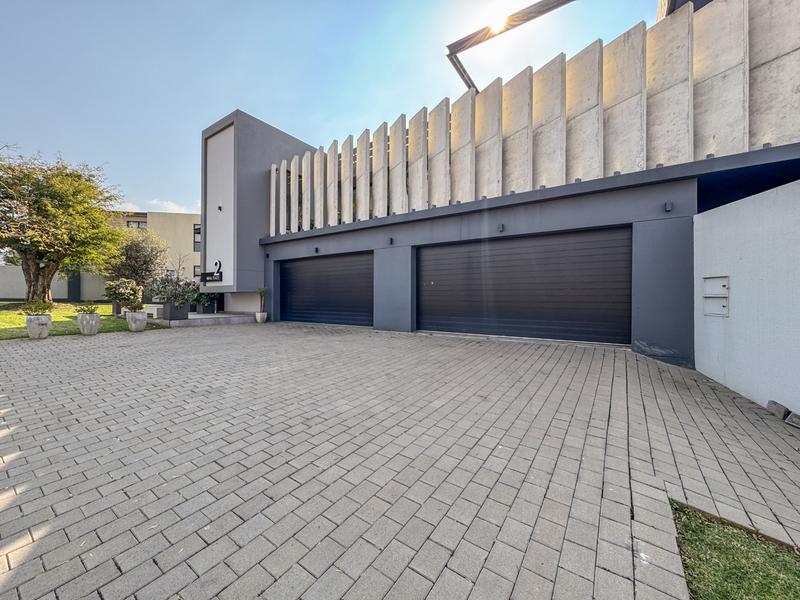 4 Bedroom Property for Sale in Midstream Ridge Gauteng