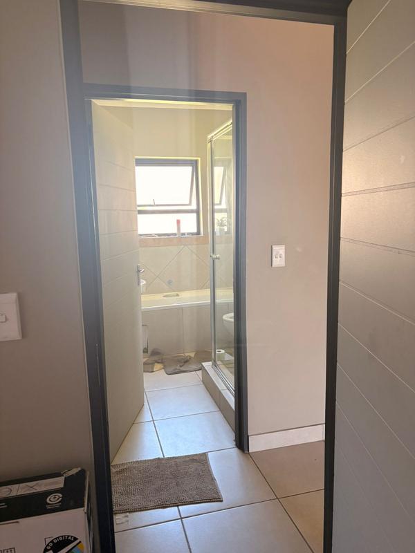To Let 3 Bedroom Property for Rent in Glen Austin Gauteng