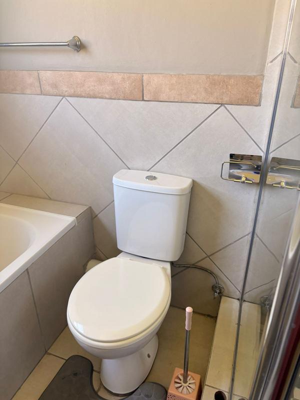 To Let 3 Bedroom Property for Rent in Glen Austin Gauteng