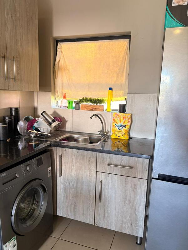 To Let 3 Bedroom Property for Rent in Glen Austin Gauteng