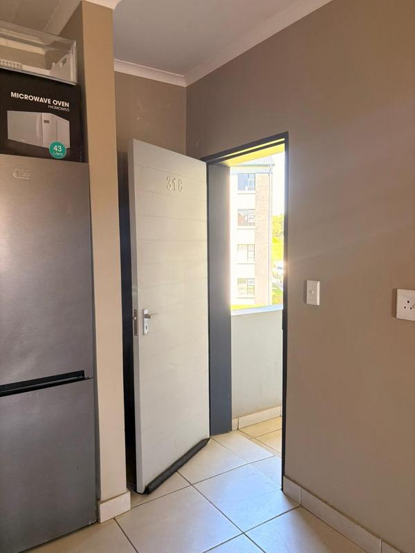 To Let 3 Bedroom Property for Rent in Glen Austin Gauteng