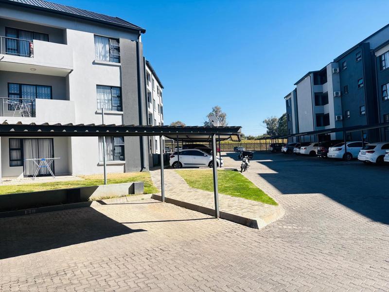 To Let 3 Bedroom Property for Rent in Glen Austin Gauteng