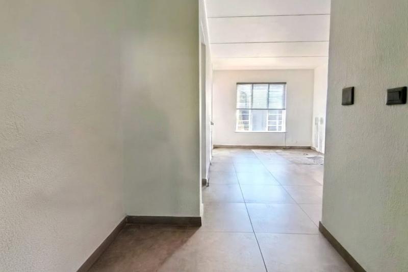 1 Bedroom Property for Sale in Bedfordview Gauteng