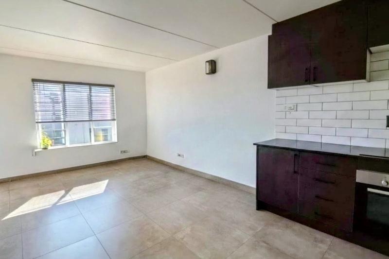 1 Bedroom Property for Sale in Bedfordview Gauteng