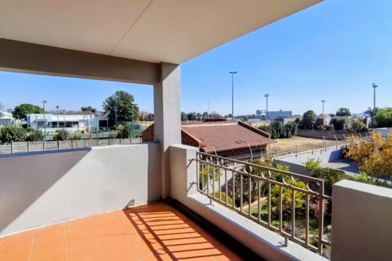 1 Bedroom Property for Sale in Bedfordview Gauteng