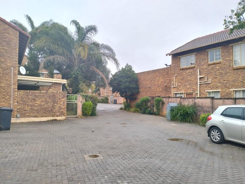 2 Bedroom Property for Sale in Willow Park Manor Gauteng