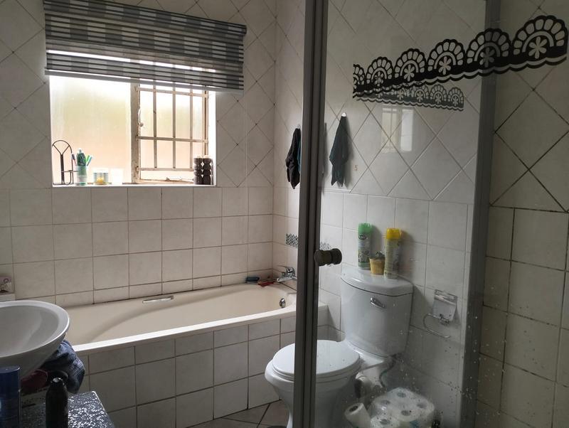 2 Bedroom Property for Sale in Willow Park Manor Gauteng