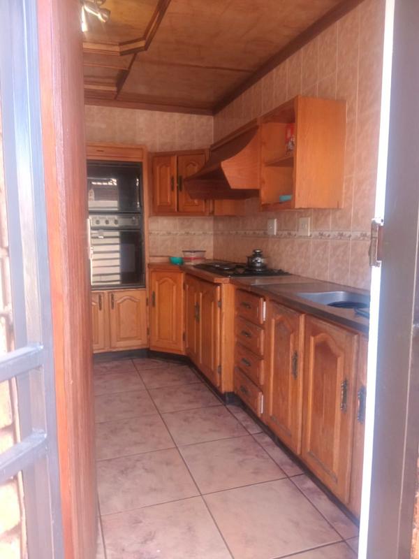 To Let 3 Bedroom Property for Rent in Nguni Section Gauteng