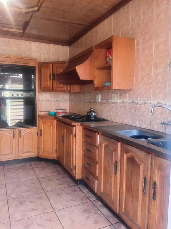 To Let 3 Bedroom Property for Rent in Nguni Section Gauteng