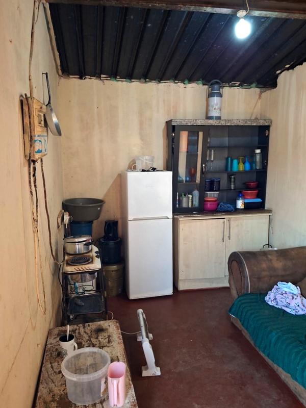 1 Bedroom Property for Sale in Rondebult Gauteng