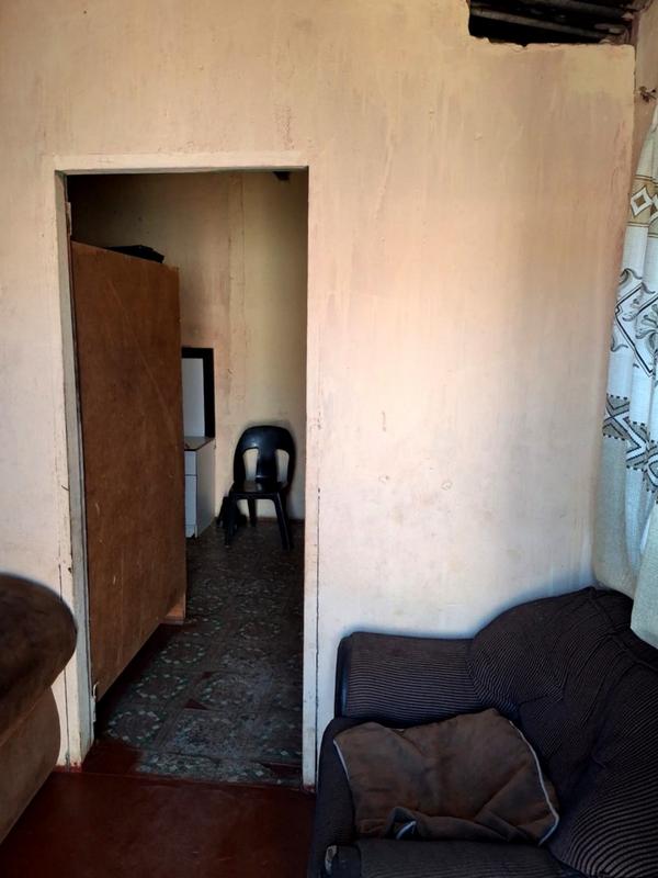 1 Bedroom Property for Sale in Rondebult Gauteng