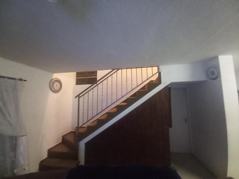 2 Bedroom Property for Sale in Heuwelsig Estate Gauteng