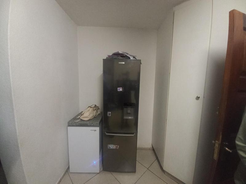 2 Bedroom Property for Sale in Heuwelsig Estate Gauteng
