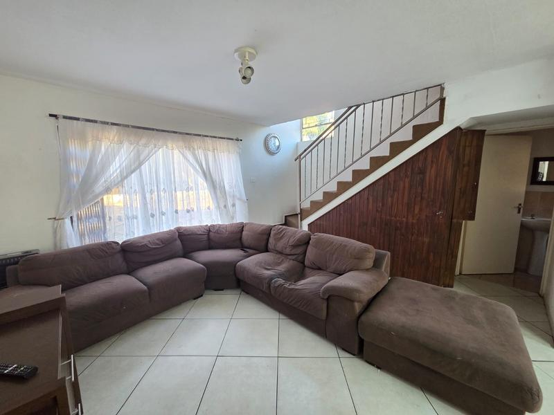 2 Bedroom Property for Sale in Heuwelsig Estate Gauteng