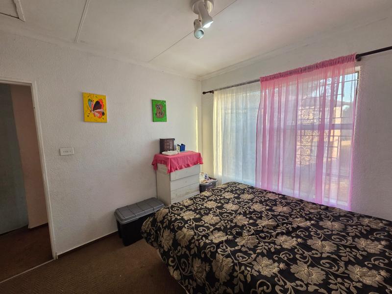 2 Bedroom Property for Sale in Heuwelsig Estate Gauteng